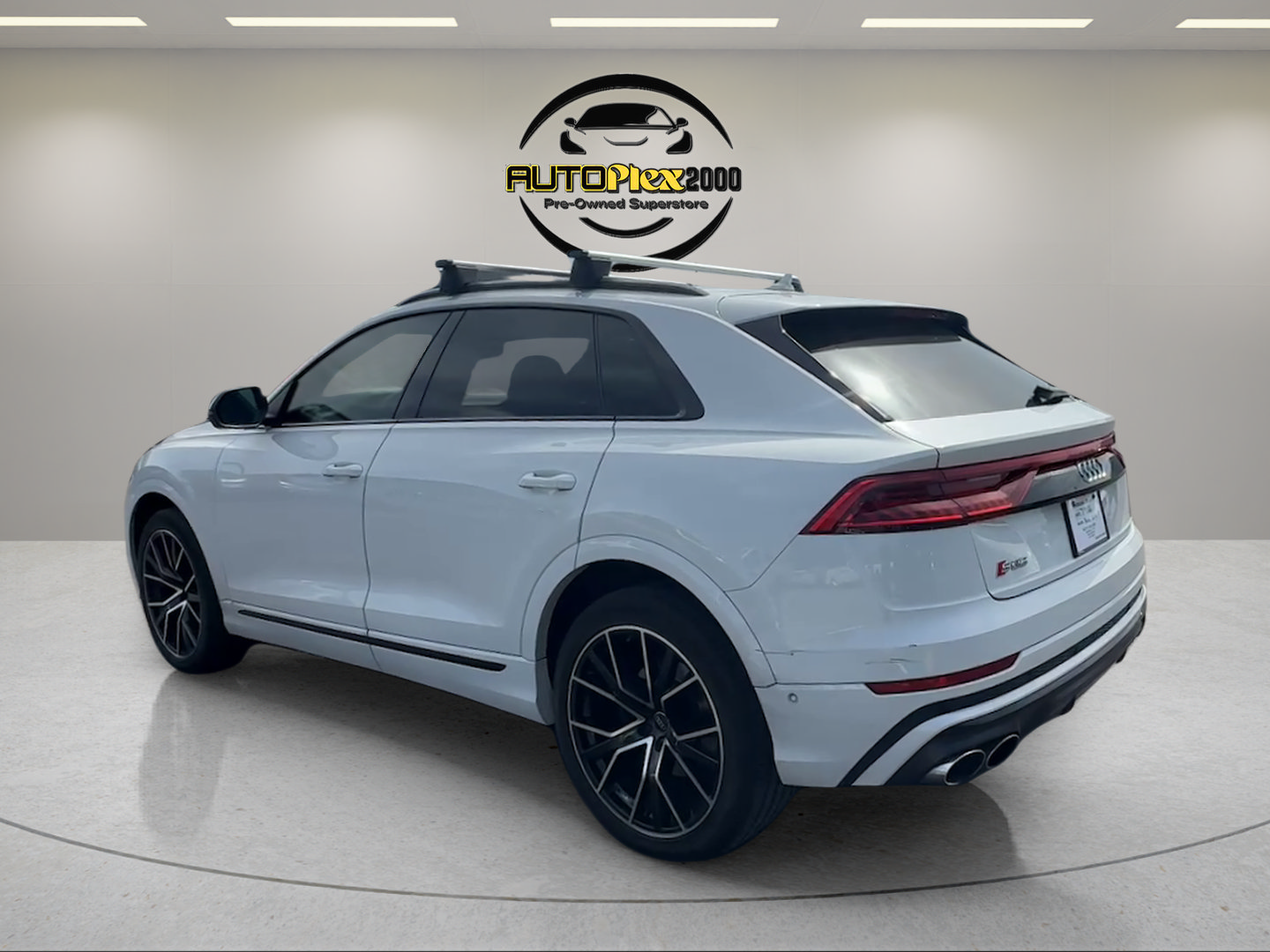 Used 2022 Audi SQ8 Prestige AWD/4WD image 5