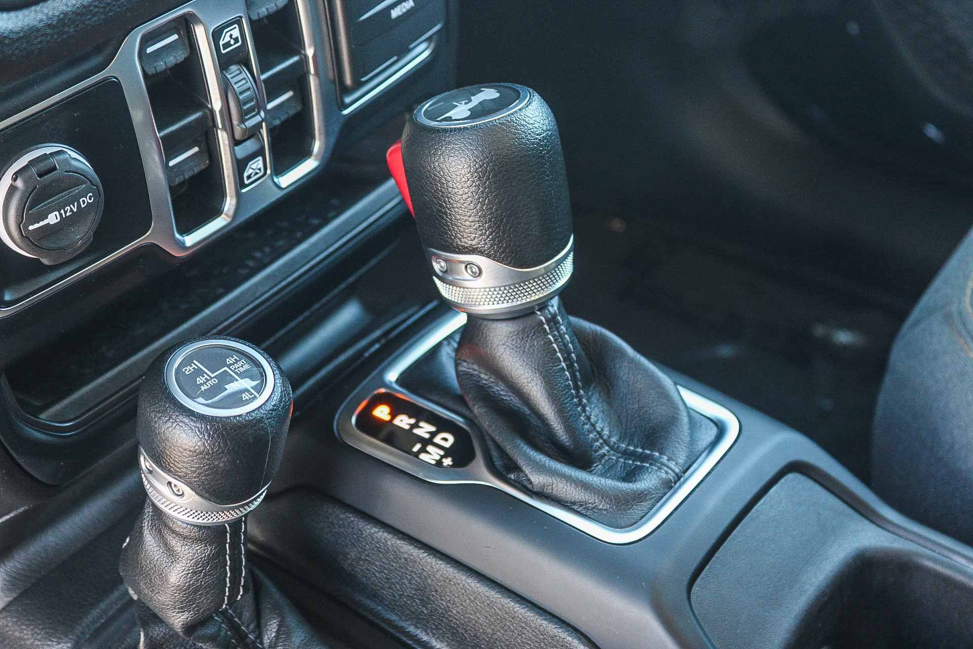 Used 2024 Jeep Wrangler Sport S w/ Technology Group image 20