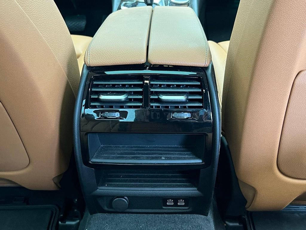 Certified 2022 BMW 540i w/ Premium Package image 9