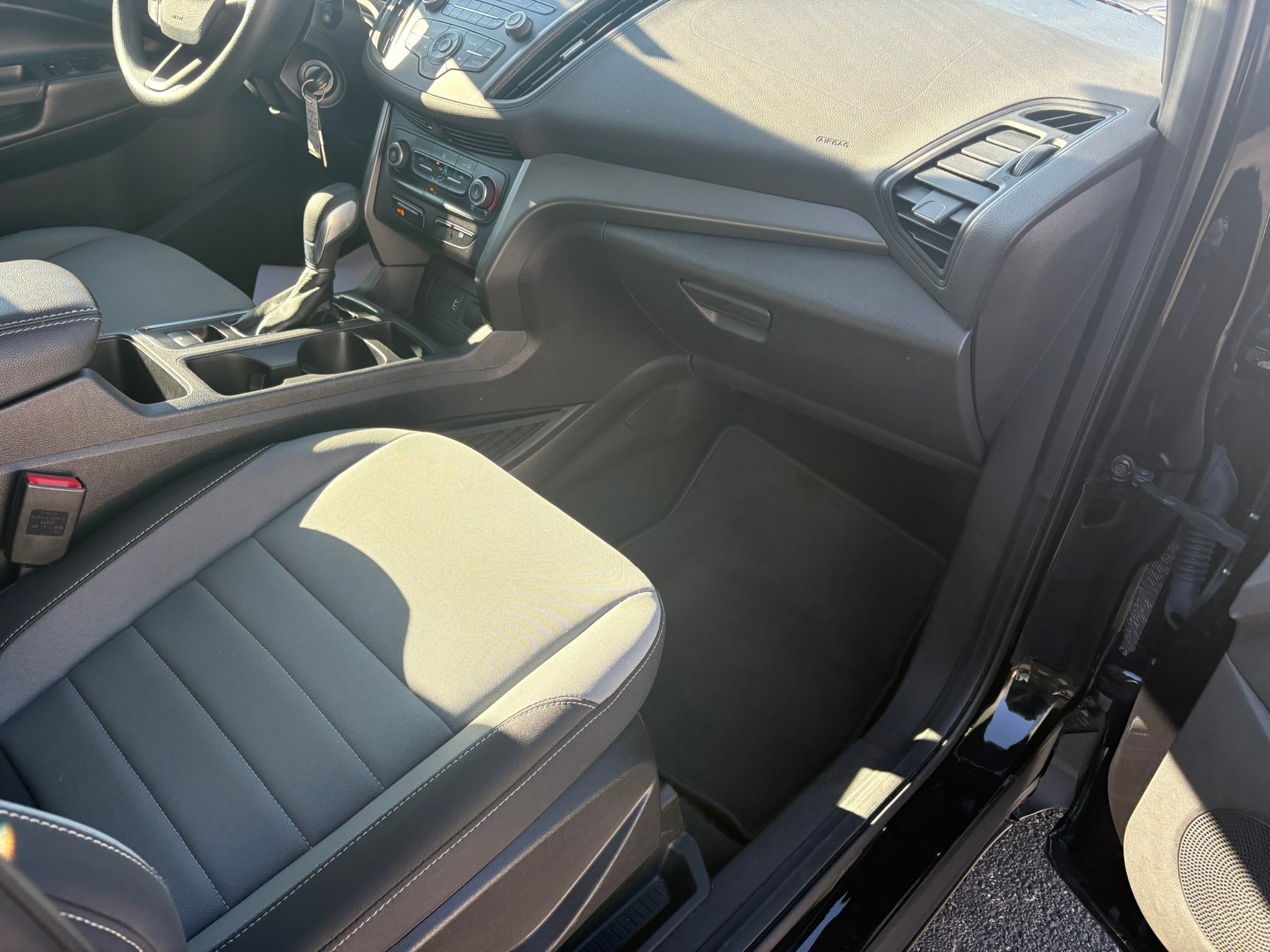 Used 2019 Ford Escape S FWD image 11