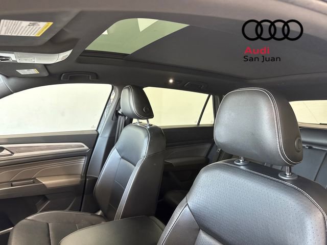 Used 2022 Volkswagen Atlas Cross Sport SE w/ Panoramic Sunroof Package image 12