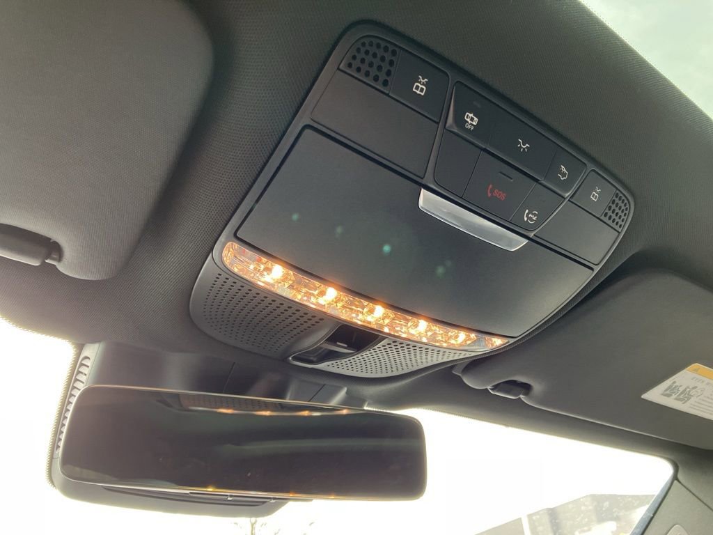 Used 2022 Mercedes-Benz GLC 300 4MATIC w/ AMG Line image 14