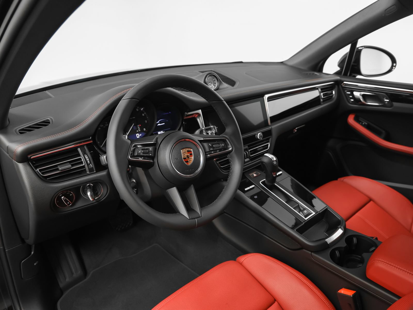 New 2026 Porsche Macan AWD/4WD image 4