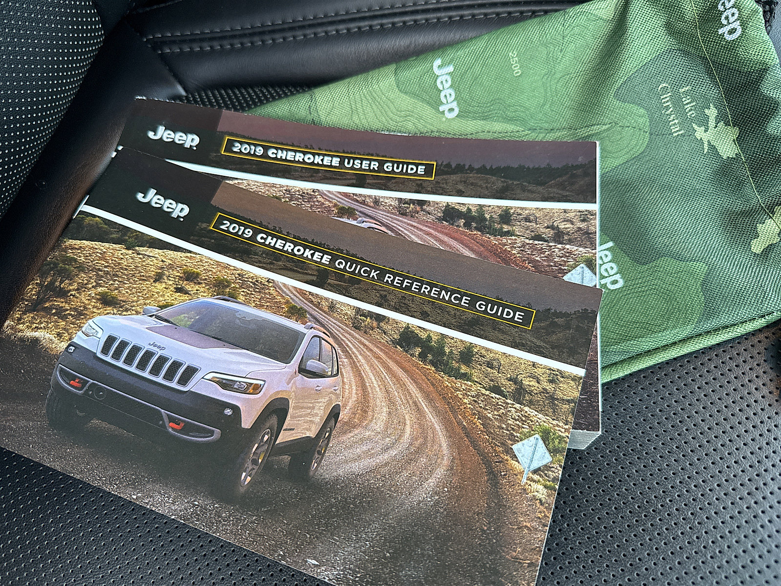Used 2019 Jeep Cherokee Limited w/ Trailer Tow Group AWD/4WD image 65