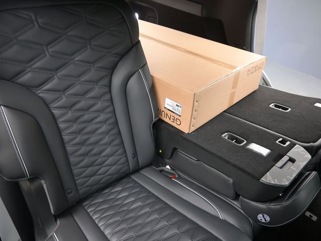 New 2026 Genesis GV80 3.5T e-SC image 16