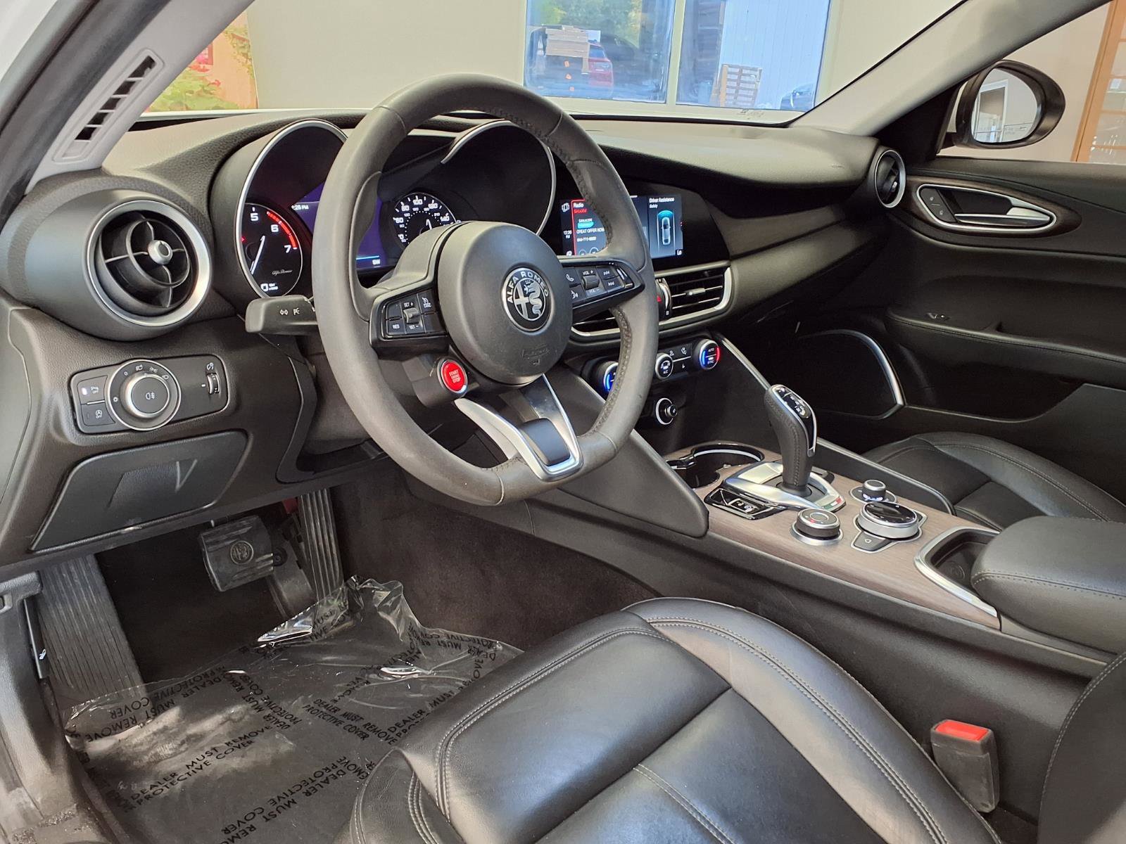 Used 2020 Alfa Romeo Giulia Ti RWD image 17