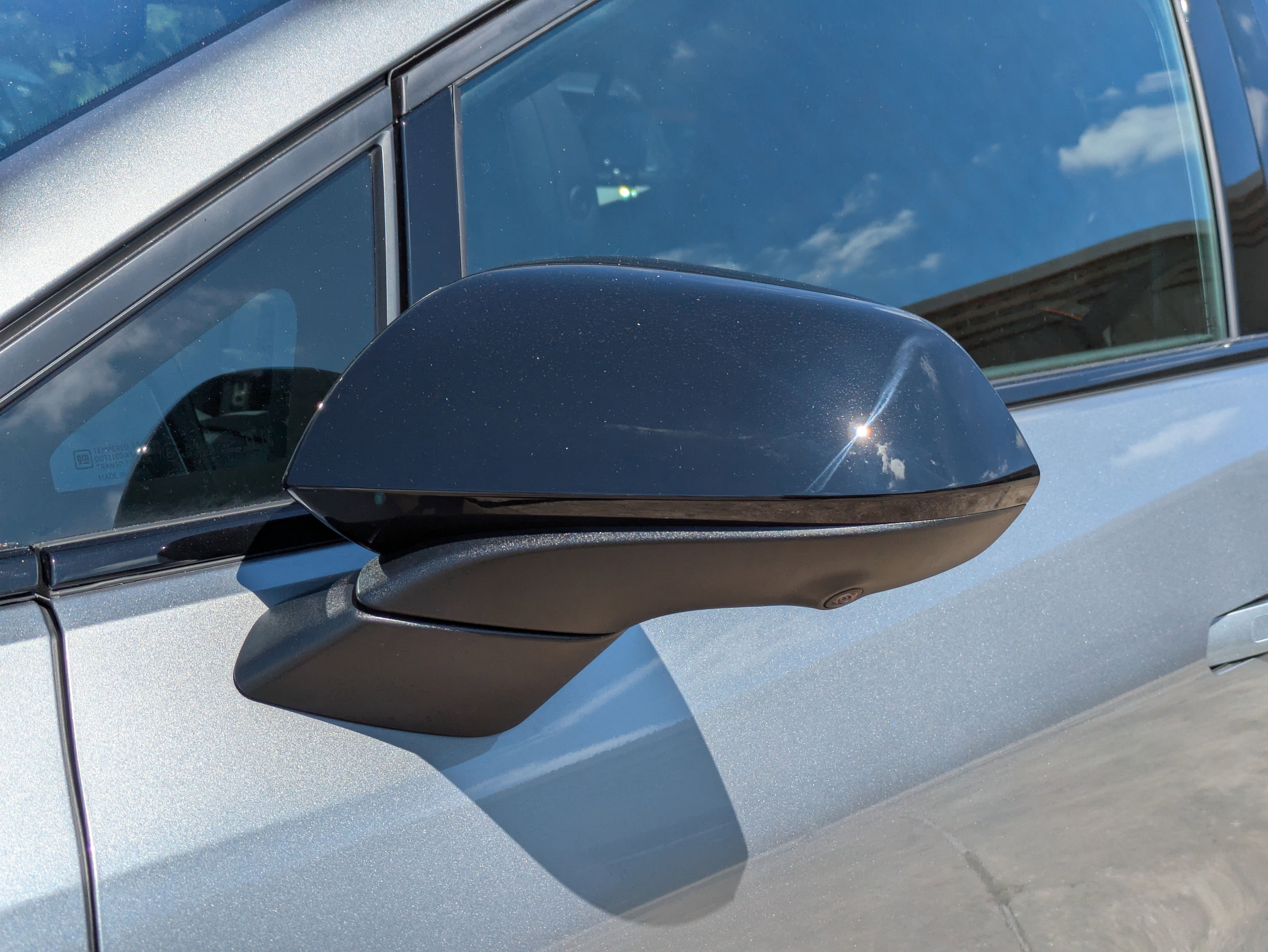 New 2025 Chevrolet Equinox EV RS image 35