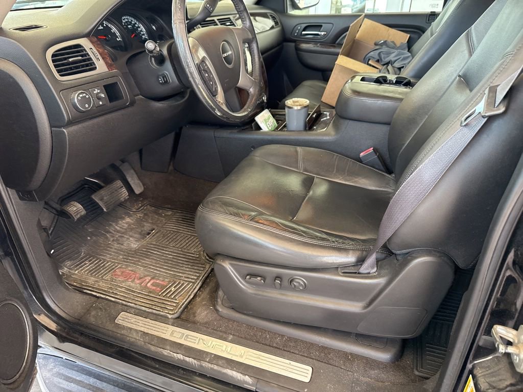Used 2012 GMC Yukon Denali image 8