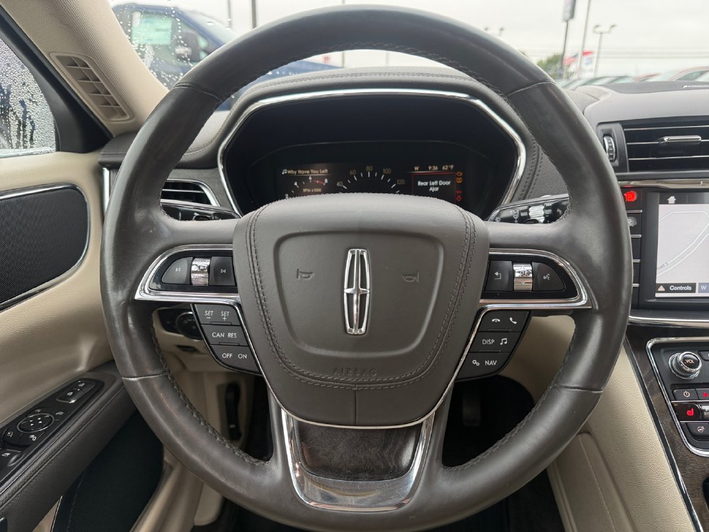 Used 2017 Lincoln Continental Select w/ Climate Package FWD image 29