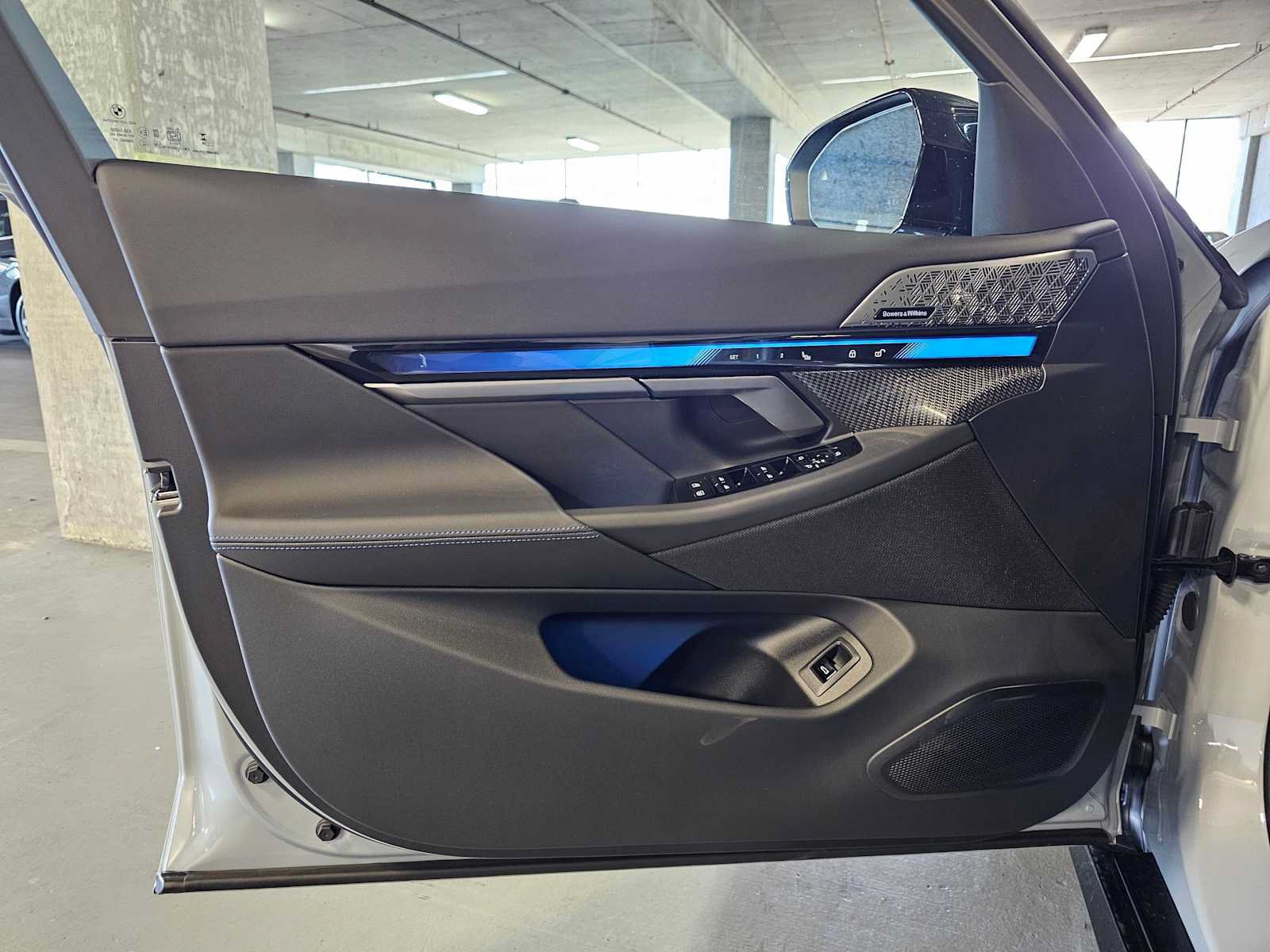 New 2026 BMW i5 M60 w/ Executive Package AWD/4WD image 21