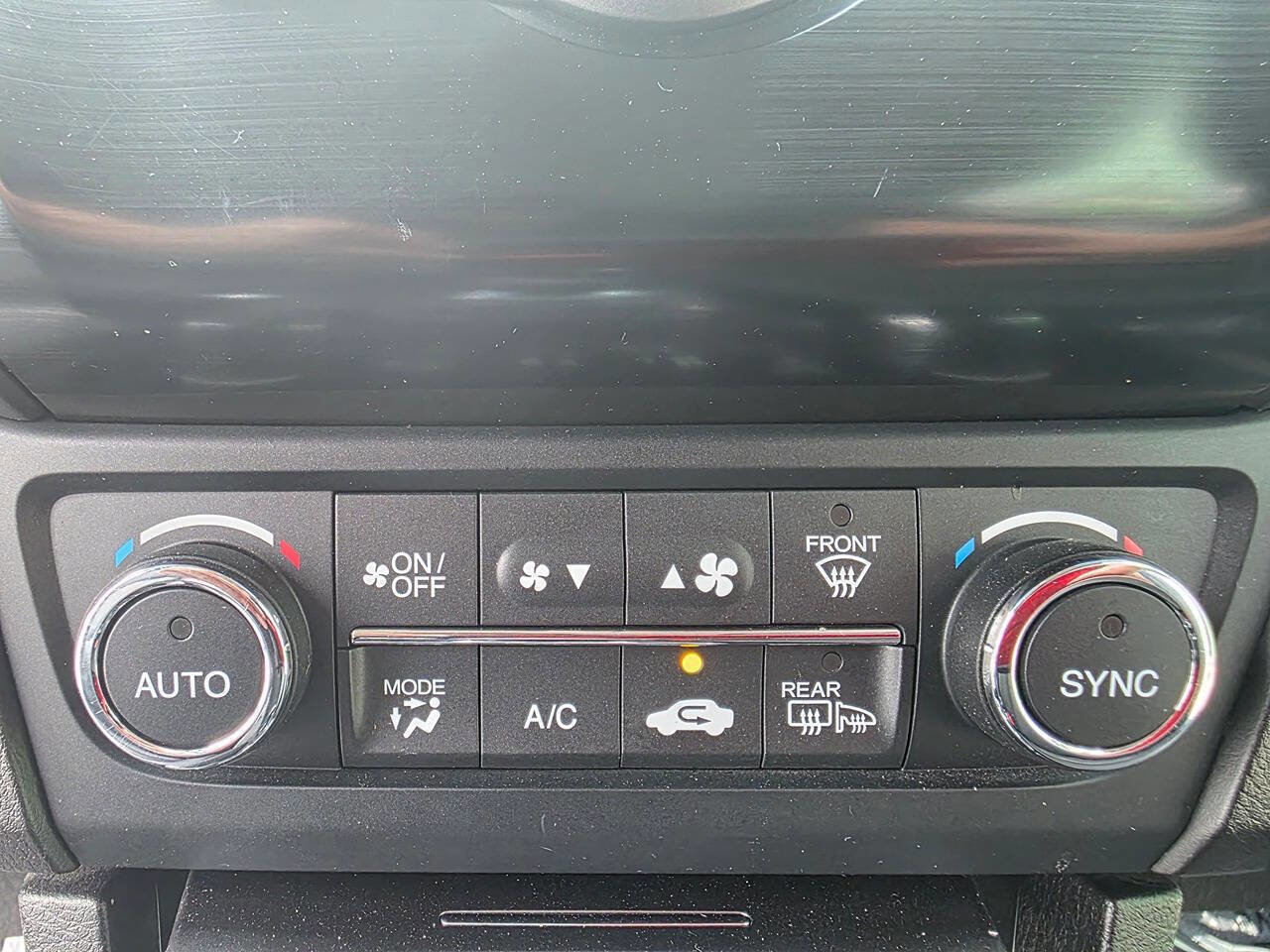 Used 2013 Acura ILX w/ Premium Package image 41