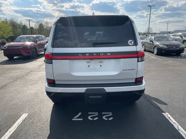 Used 2024 Lexus GX 550 image 4
