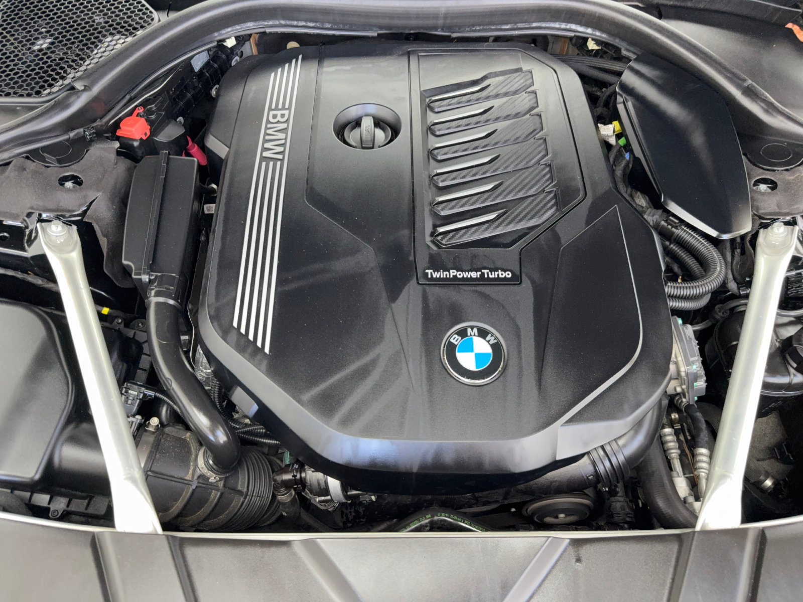 Used 2022 BMW 740i RWD image 55