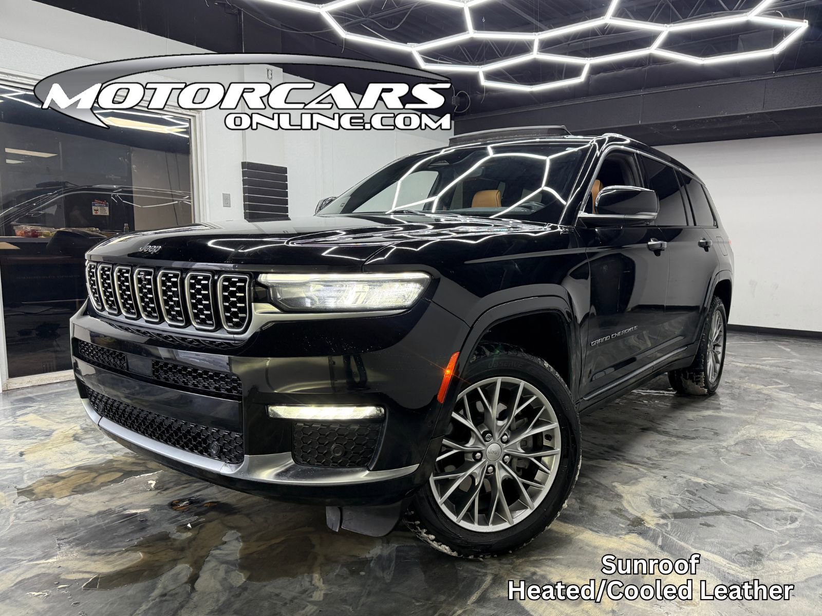 Used 2022 Jeep Grand Cherokee L Summit w/ Luxury Tech Group V image 1