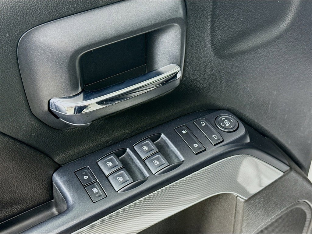 Used 2018 Chevrolet Silverado 1500 LT w/ LPO, Black Pack image 19