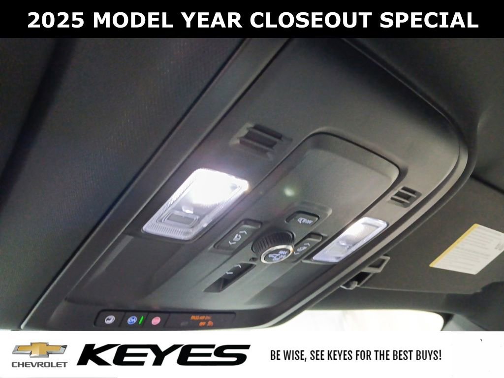 New 2025 Chevrolet Suburban Premier image 30