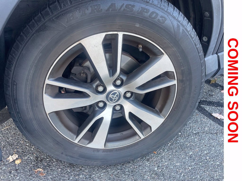 Used 2017 Toyota RAV4 XLE w/ All Weather Liner Package AWD/4WD image 4