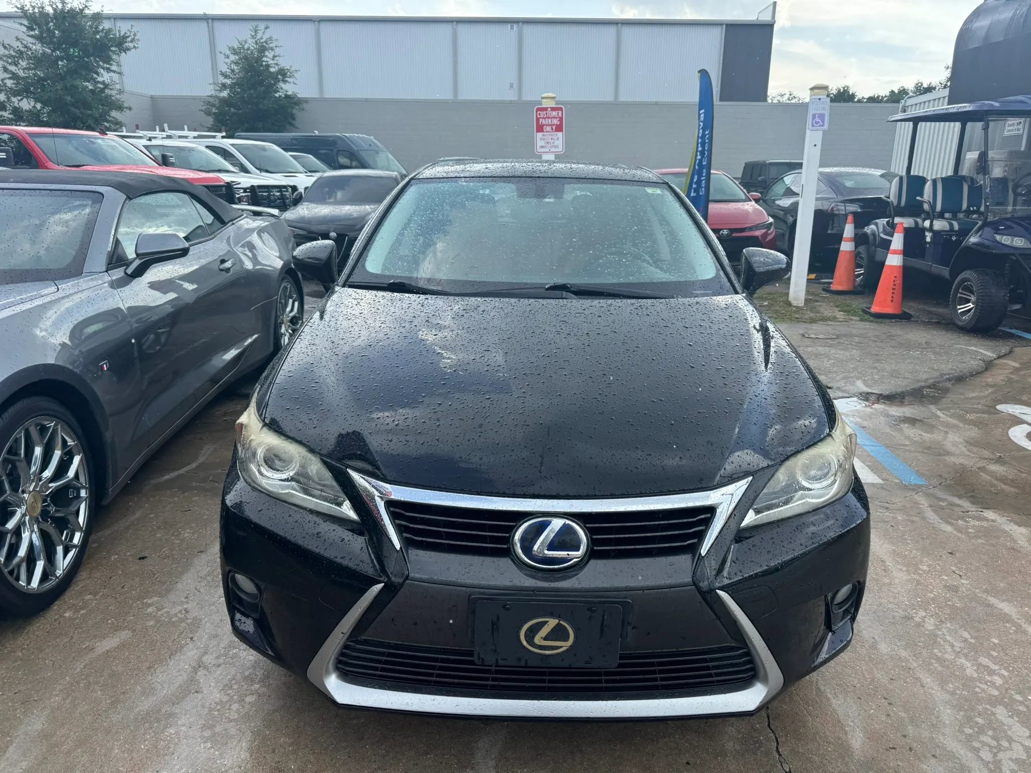 Used 2014 Lexus CT 200h w/ Seat Comfort Package FWD image 2