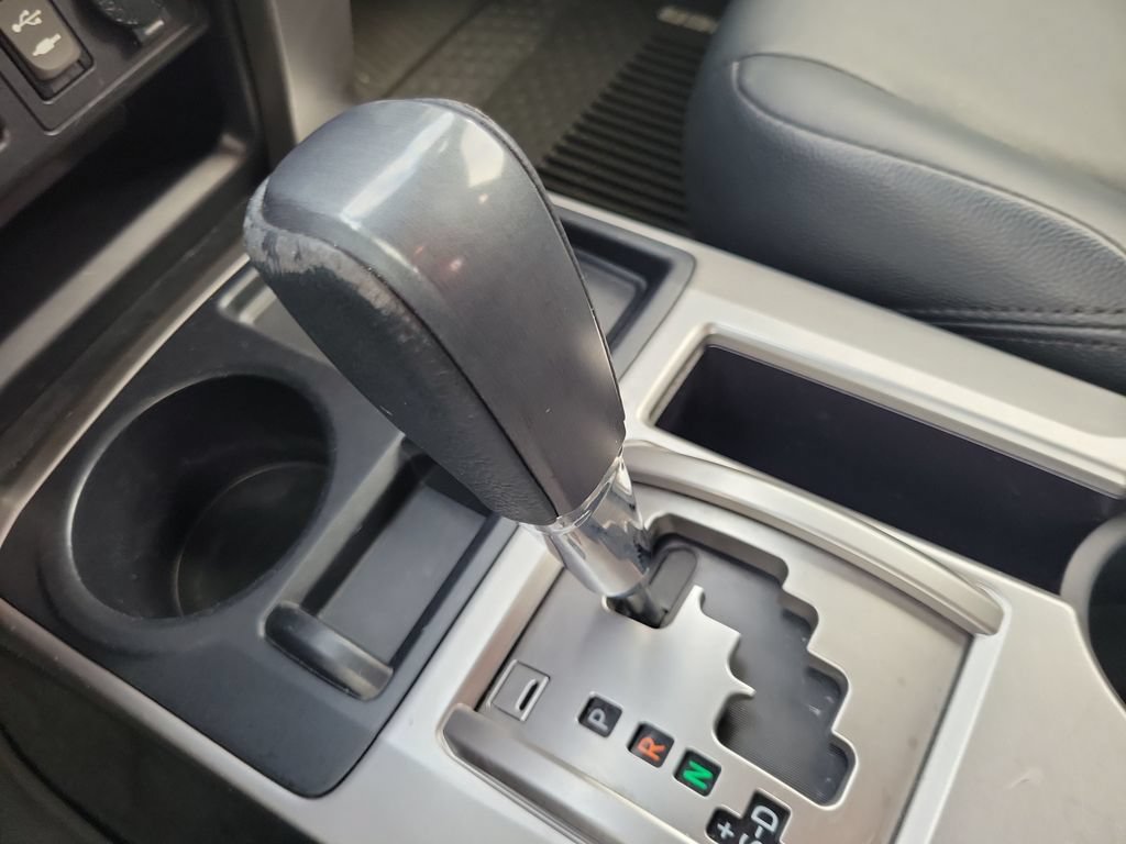 Used 2015 Toyota 4Runner SR5 RWD image 28
