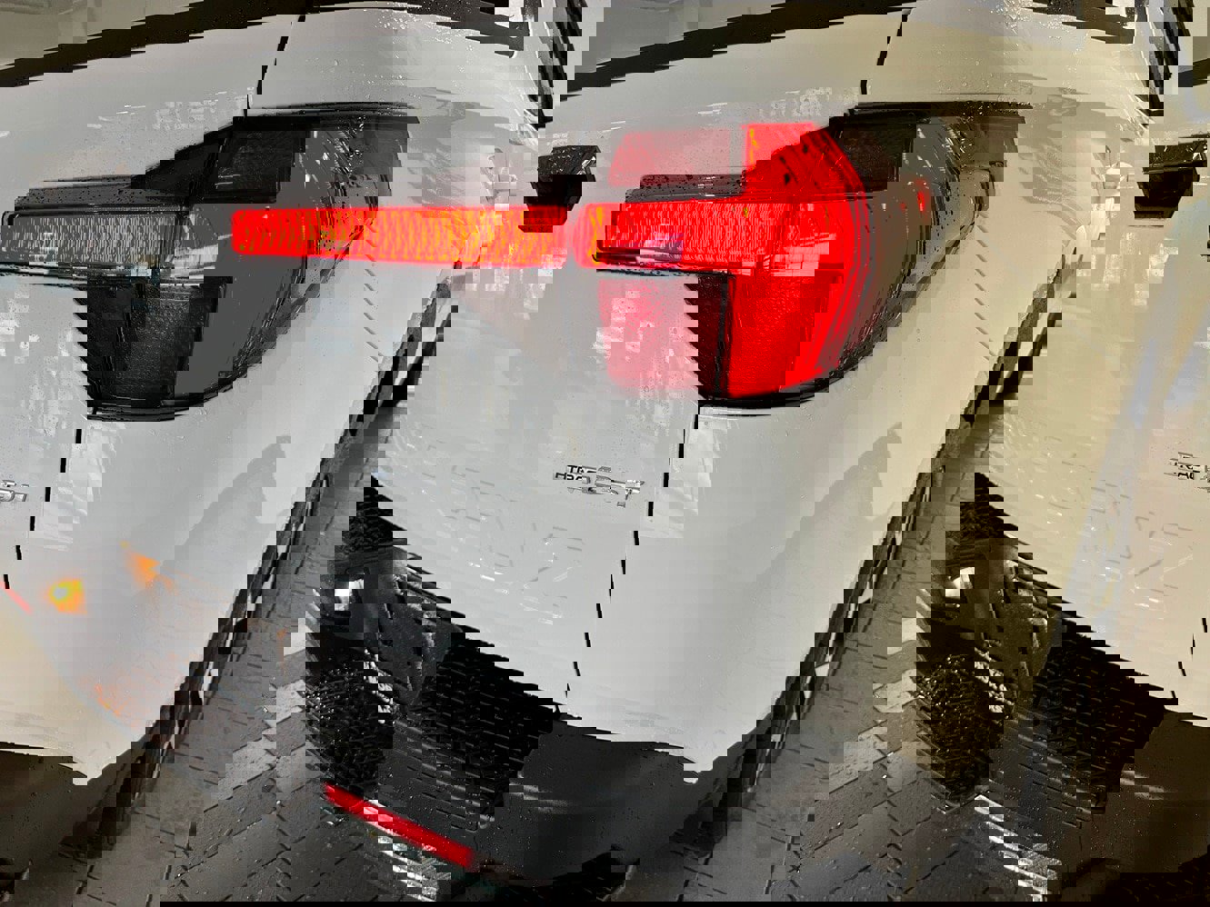 Used 2024 Hyundai Santa Cruz Limited image 29