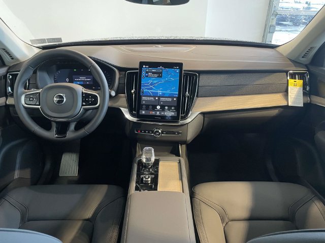 New 2026 Volvo XC90 B6 Plus w/ Protection Package Premier AWD/4WD image 25