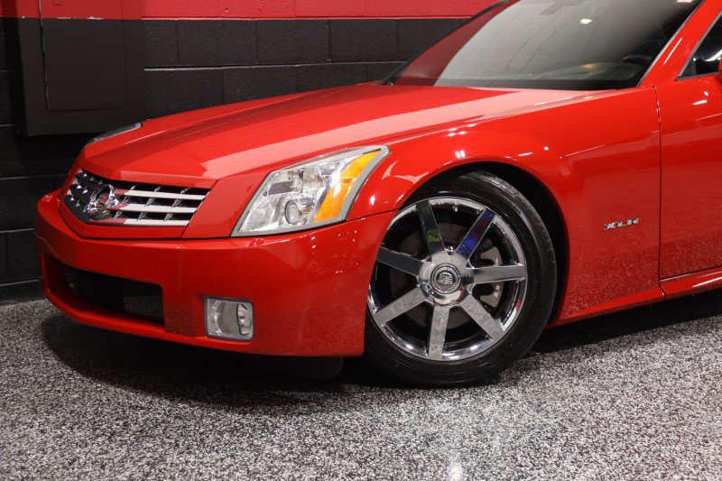 Used 2007 Cadillac XLR RWD image 22