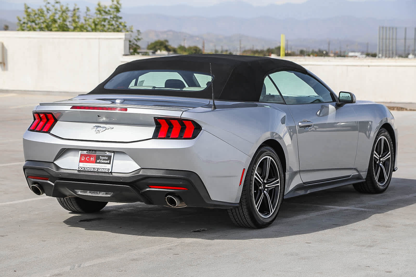 Used 2024 Ford Mustang Premium image 5