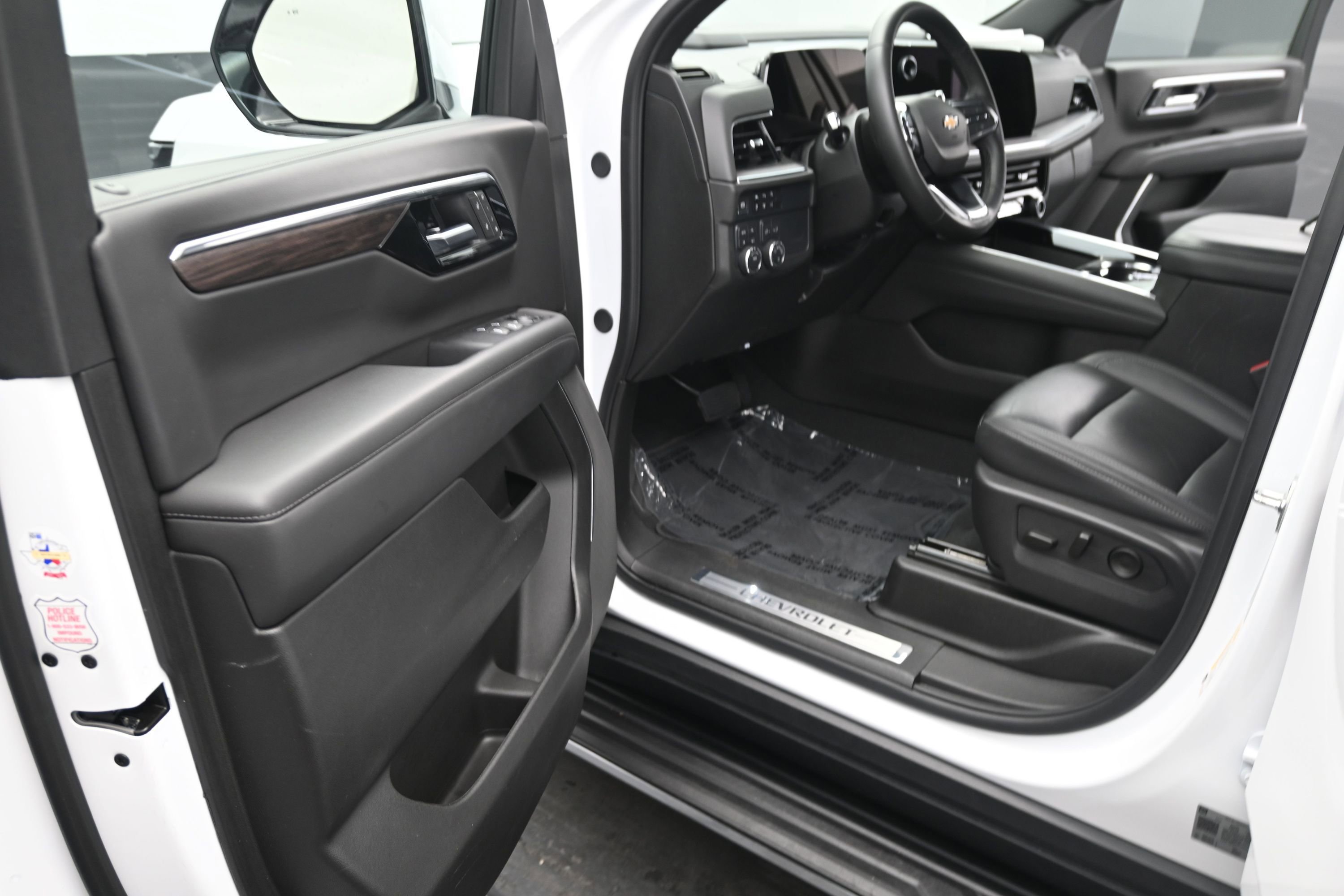 Certified 2025 Chevrolet Tahoe LT AWD/4WD image 16
