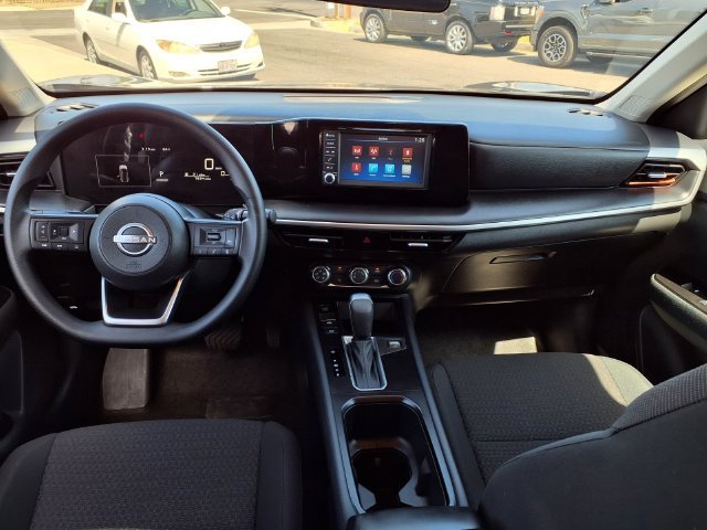 Used 2025 Nissan Kicks S AWD/4WD image 12
