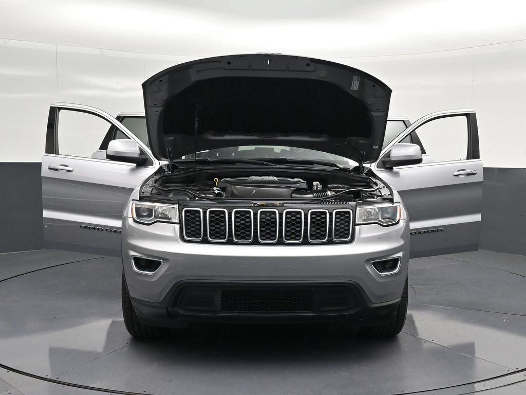 Used 2021 Jeep Grand Cherokee Laredo RWD image 30
