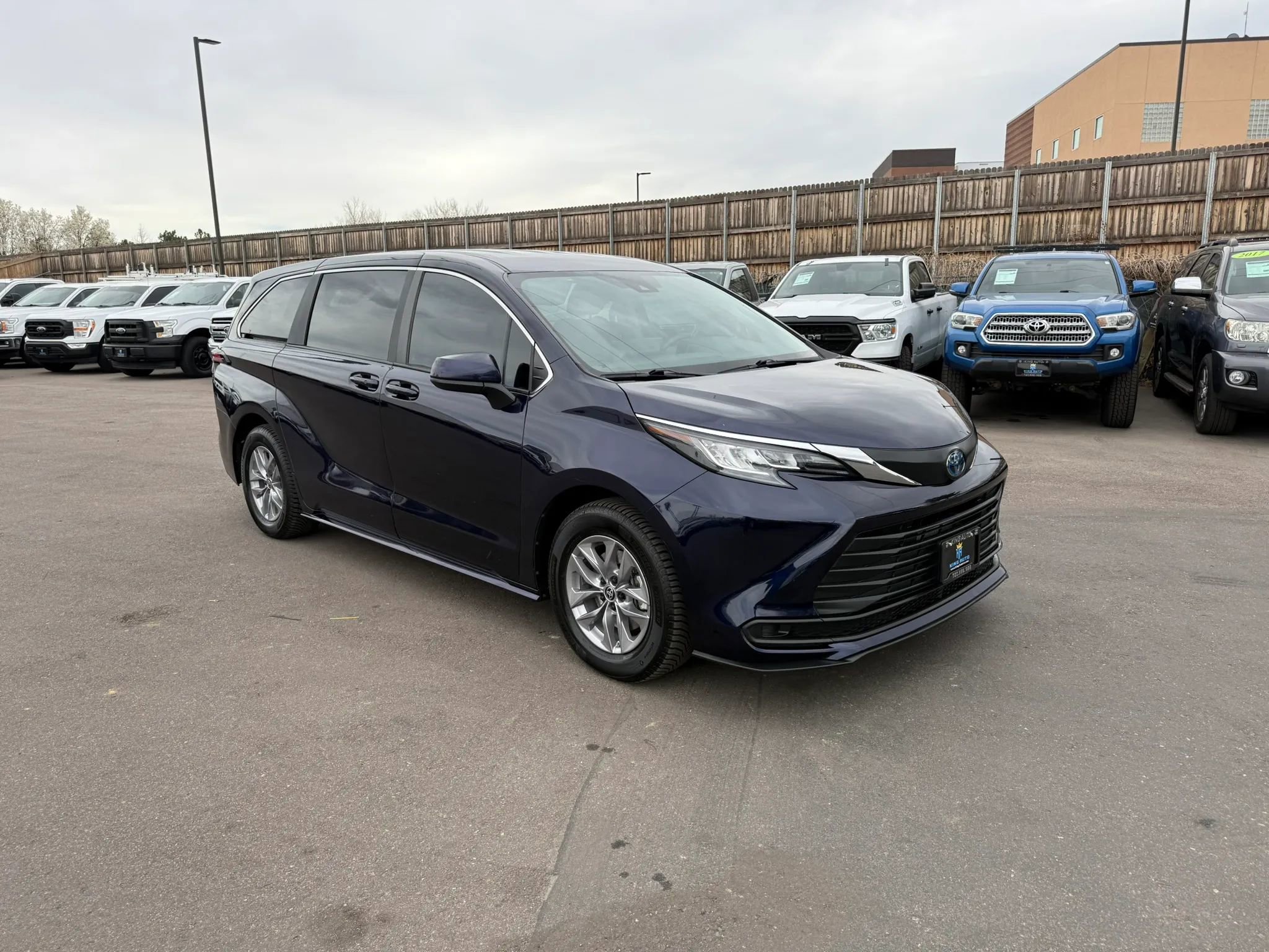 Used 2022 Toyota Sienna LE image 13