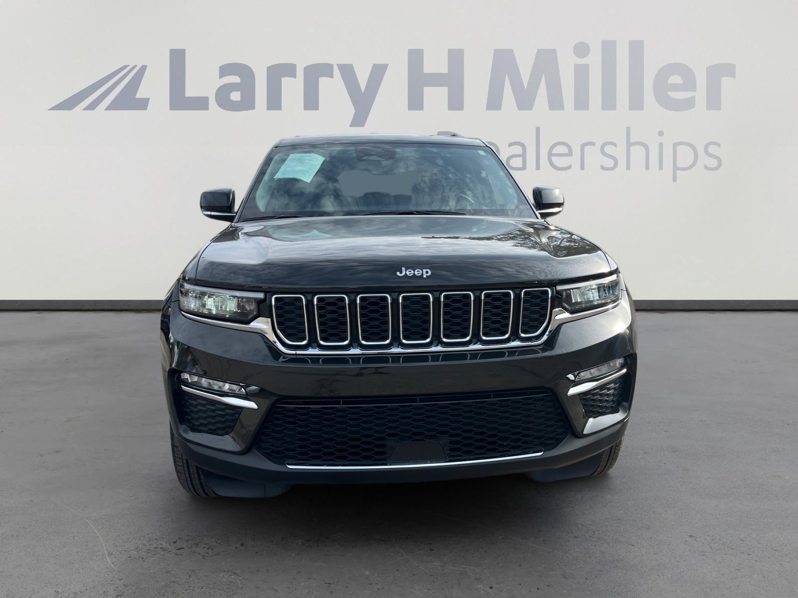 Certified 2024 Jeep Grand Cherokee Limited image 8