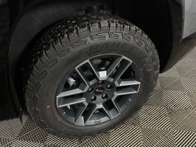 New 2026 GMC Terrain AT4 w/ Convenience Package III image 46