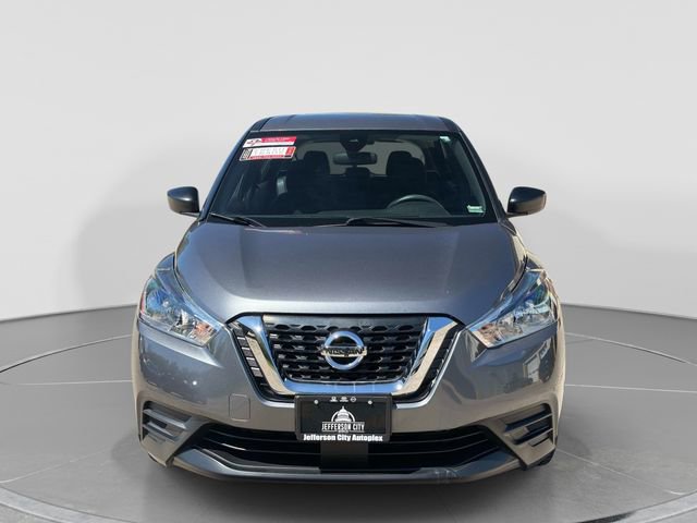 Used 2020 Nissan Kicks S image 9
