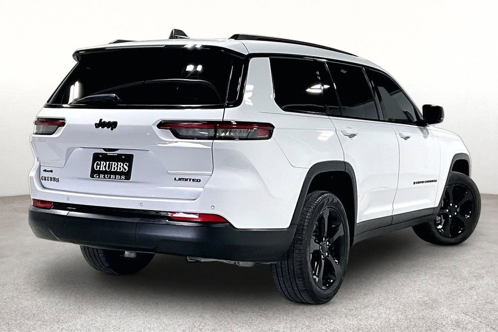 Used 2024 Jeep Grand Cherokee L Limited w/ Black Appearance Package RWD image 2