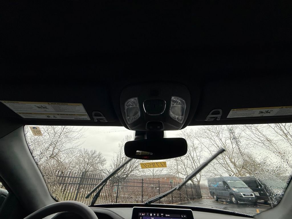 Used 2024 Jeep Compass Limited w/ Sun and Sound Group image 27