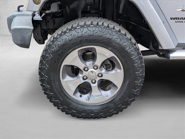 Used 2016 Jeep Wrangler Unlimited Sahara w/ Mopar Chrome Edition Group AWD/4WD image 9