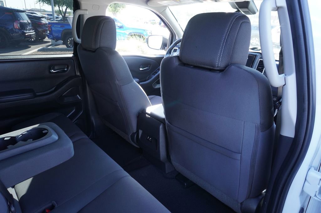 Certified 2022 Nissan Frontier SV RWD image 10