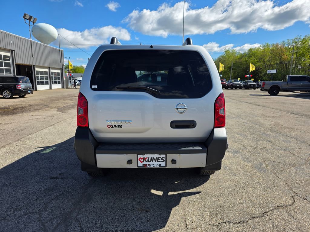 Used 2015 Nissan Xterra S AWD/4WD image 6