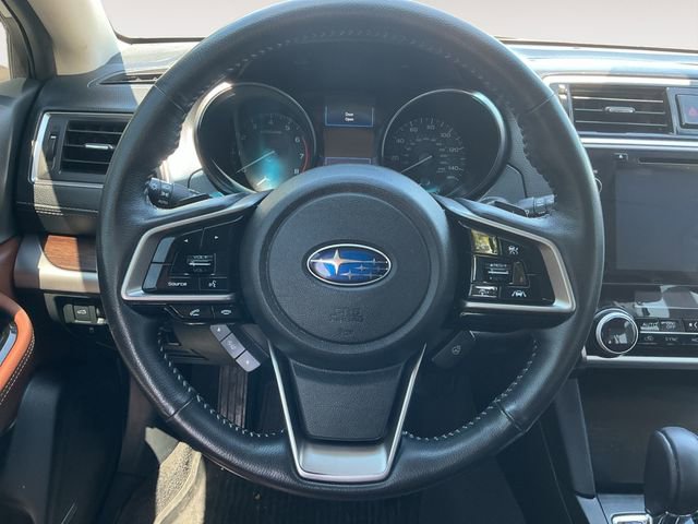 Used 2018 Subaru Outback 2.5i Touring AWD/4WD image 12