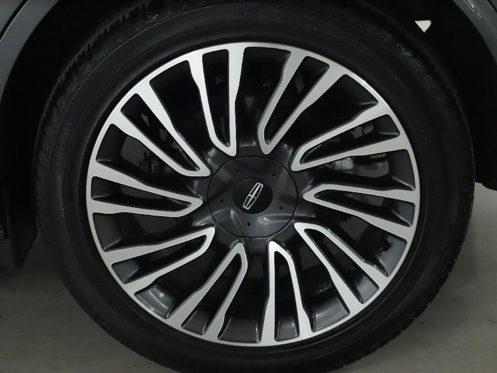 Used 2022 Lincoln Corsair AWD w/ Equipment Group 101A image 37