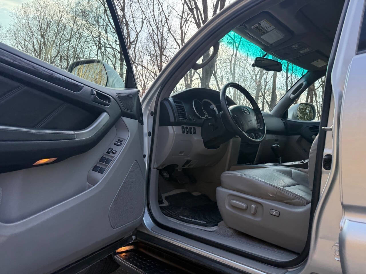 Used 2008 Toyota 4Runner Limited image 41