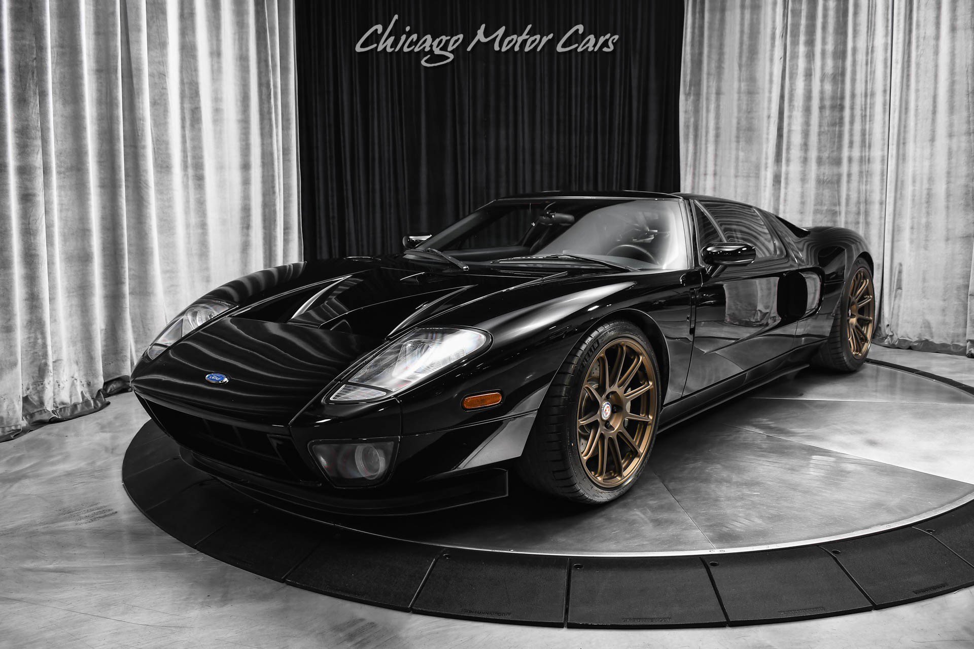 Used 2006 Ford GT image 25
