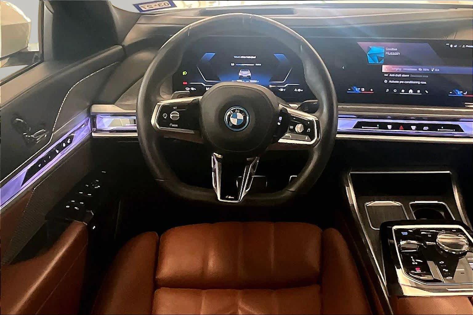 Used 2025 BMW i7 xDrive60 AWD/4WD image 5