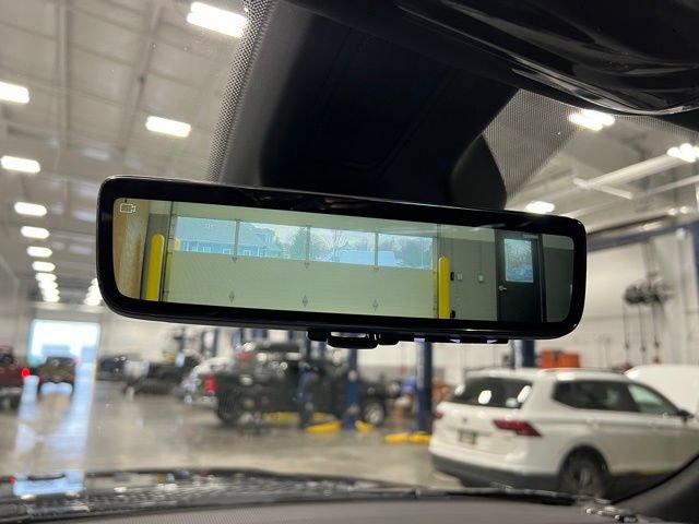 New 2025 Jeep Grand Wagoneer Series III w/ HD Trailer Tow Package image 16