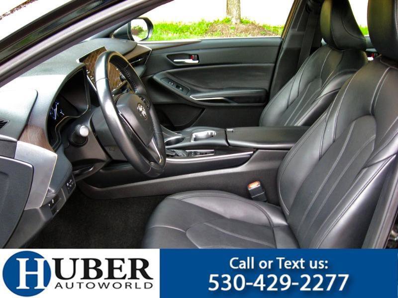 Used 2019 Toyota Avalon XLE FWD image 6