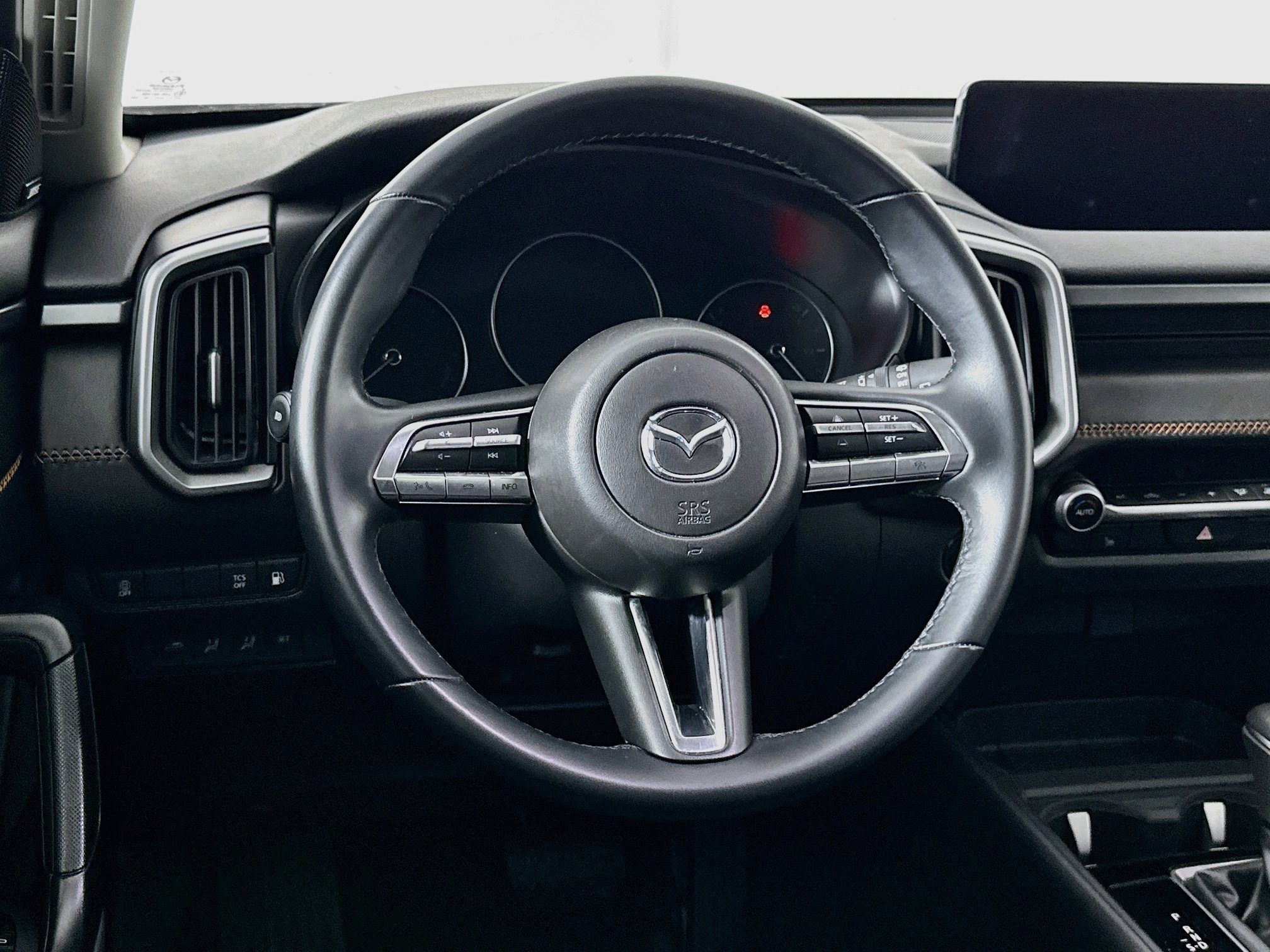 Used 2025 MAZDA CX-50 AWD 2.5 Hybrid w/ Premium Pkg image 18