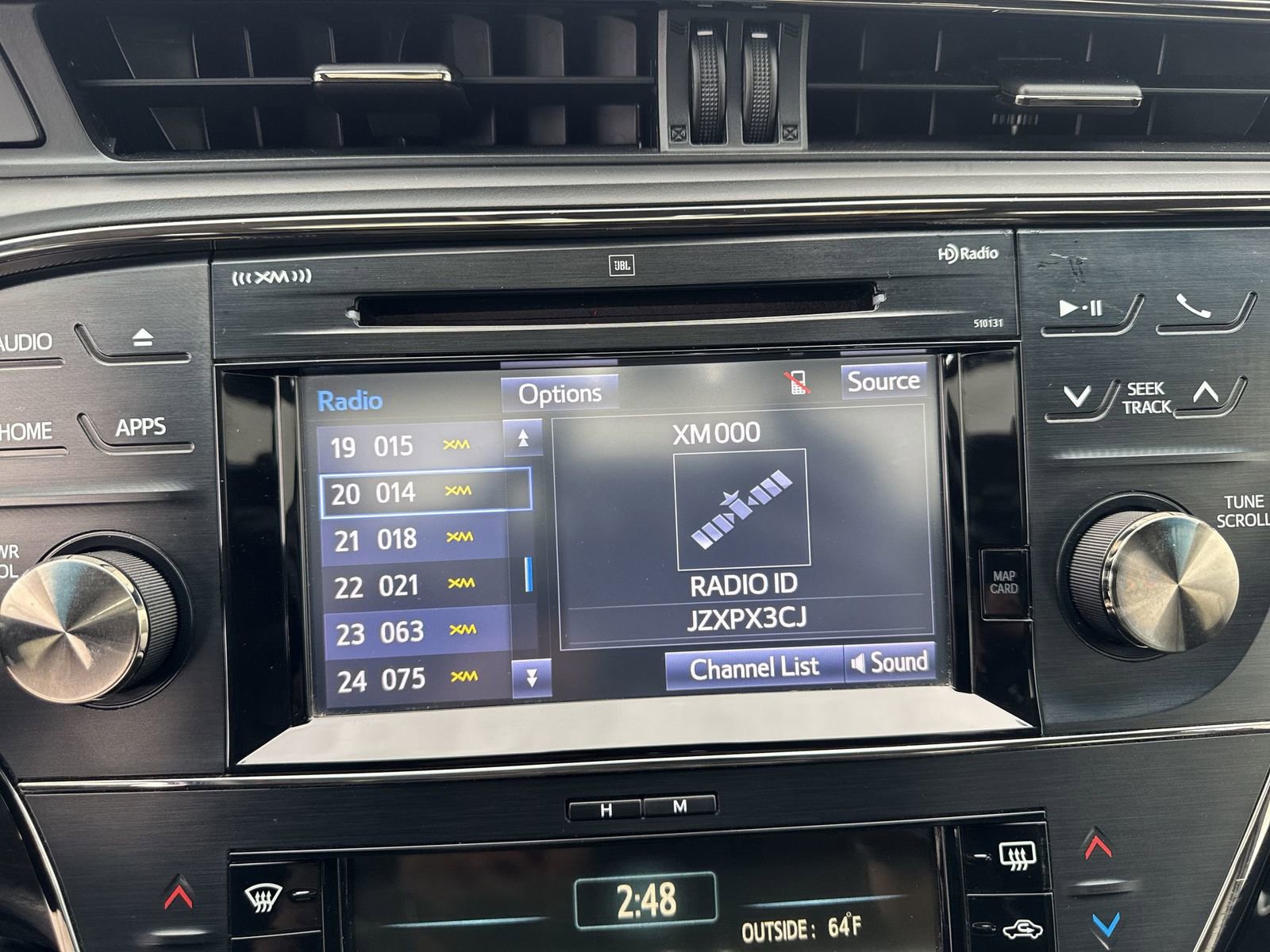 Used 2016 Toyota Avalon Limited w/ Toyota Safety Sense Package image 14