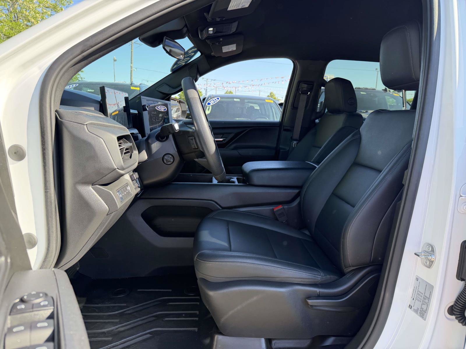 Certified 2024 Chevrolet Silverado EV W/T AWD/4WD image 9