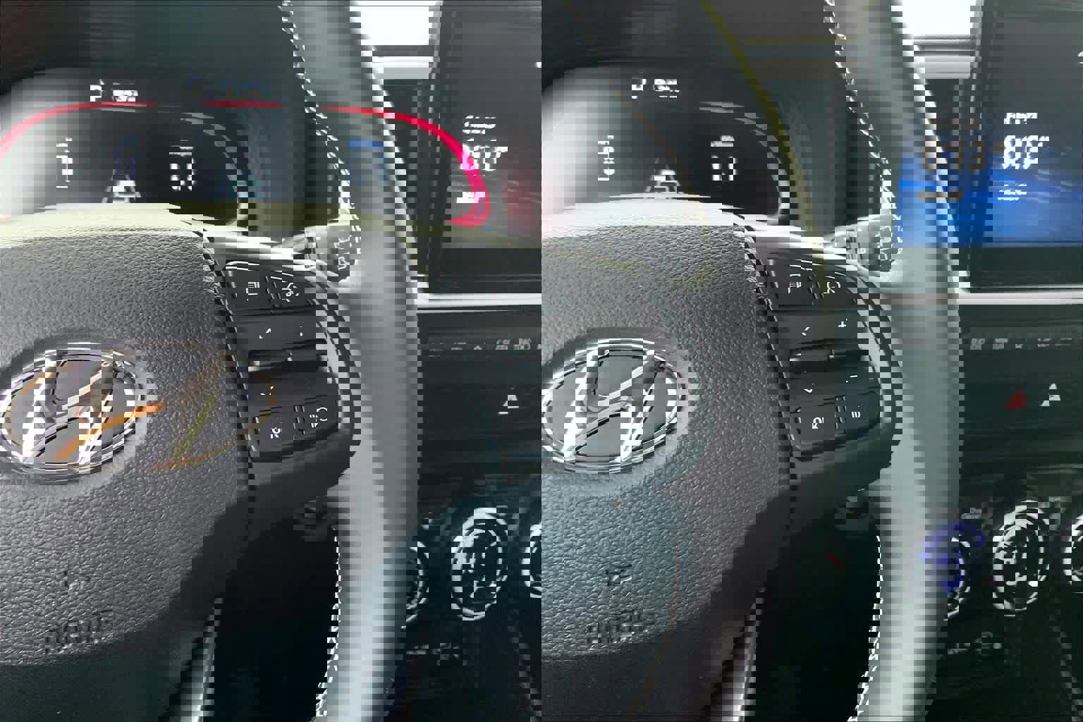 Certified 2025 Hyundai Venue Limited image 24